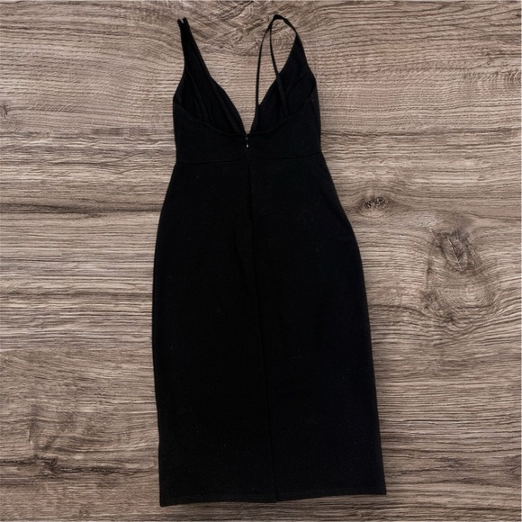 Lulus Deep V-Neck Elegant Black Mini Dress Women’s Size Small - Picture 2 of 8